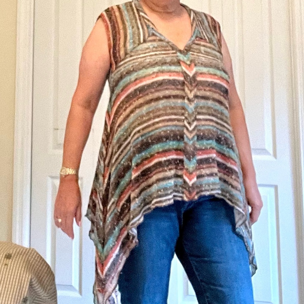 Alberto Makali Boho knit crochet sleeveless asymmetrical pullover, size Large